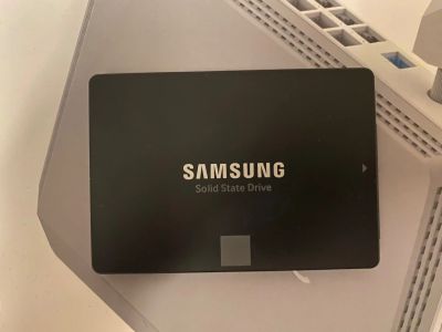 Лот: 21140398. Фото: 1. Ssd Samsung 850 evo 120. SSD-накопители