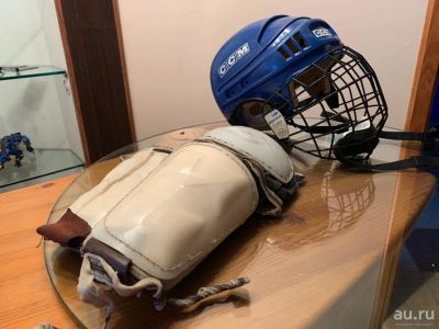 Лот: 16608877. Фото: 1. Шлем и защита для ног хоккеиста. Шлемы