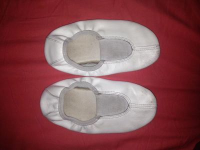 Лот: 4366683. Фото: 1. Чешки белые натуральная кожа разм... Туфли