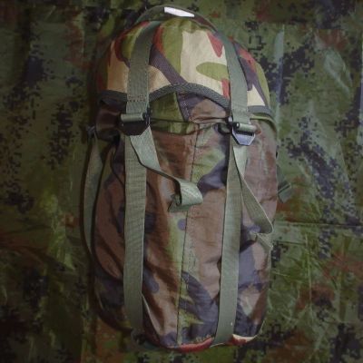 Лот: 16257363. Фото: 1. Мешок компрессионный большой. Спальные мешки, надувные кровати, коврики туристические