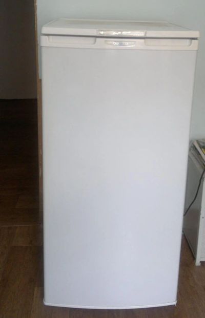 Лот: 7719035. Фото: 1. Холодильник Бирюса 10С-1. Холодильники, морозильные камеры