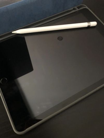 Лот: 16423702. Фото: 1. Ipad 32gb Space Gray Wi-Fi (6th... Другое (смартфоны, связь, навигация)