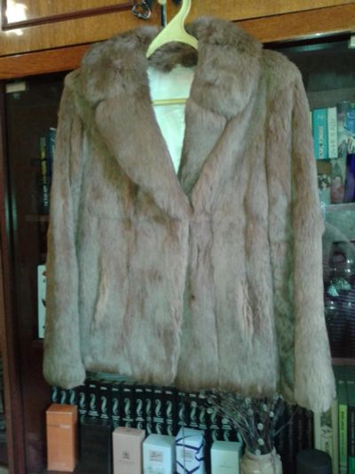 Лот: 6290560. Фото: 1. Продам шубку из натурального меха. Верхняя одежда