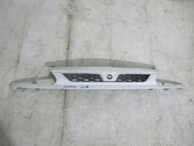 Лот: 15529113. Фото: 1. Решетка радиатора Nissan Serena... Кузов