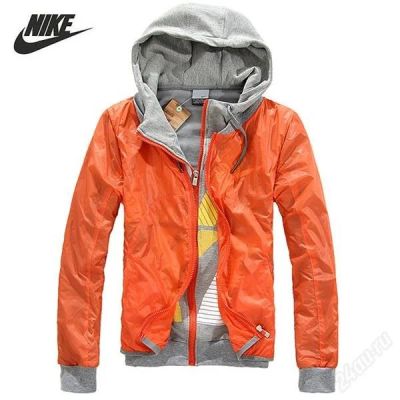 Лот: 1603003. Фото: 1. 2011 NIKE. Верхняя одежда