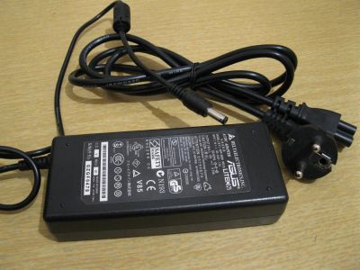 Лот: 3637018. Фото: 1. Блок питания для ноутбука ASUS... Зарядные устройства