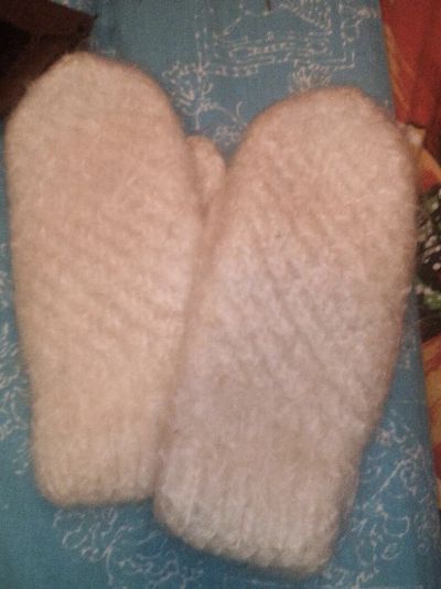 Лот: 8932157. Фото: 1. Варежки детские. Шарфы, варежки