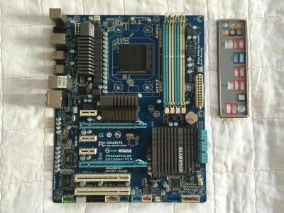 Лот: 6863506. Фото: 1. AM3+ Gigabyte GA-970A-UD3. Материнские платы