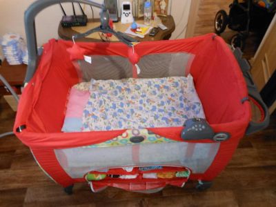 Лот: 10174499. Фото: 1. Манеж-кроватка GRACO. Детские кровати и кроватки
