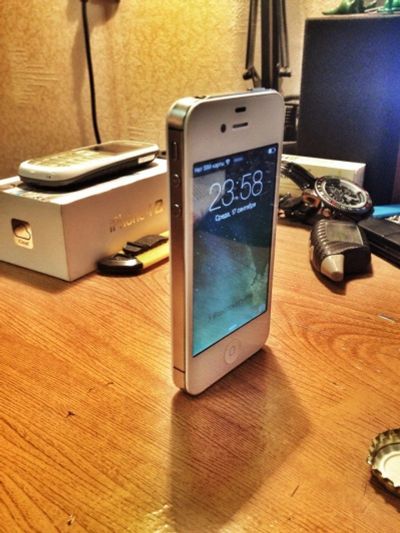 Лот: 7036963. Фото: 1. Apple iPhone 4s White 8GB iOs... Смартфоны
