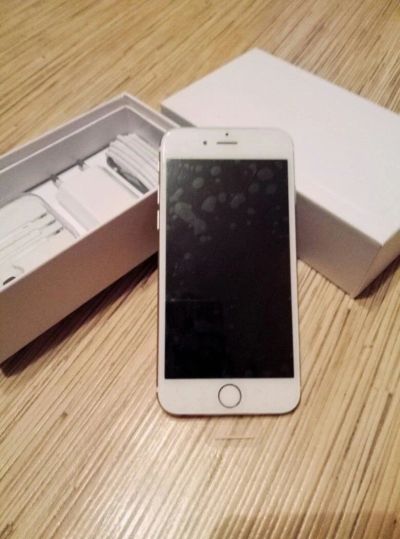 Лот: 9887234. Фото: 1. Iphone 6 64db Gold без Touch id. Другое (смартфоны, связь, навигация)