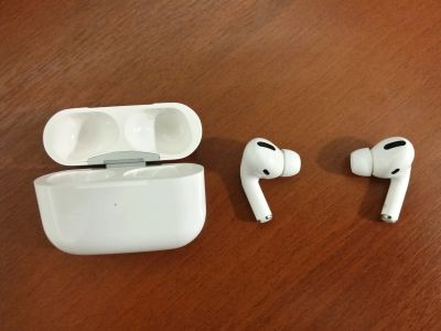 Лот: 19588539. Фото: 1. Bluetooth гарнитура / Копия AirPods... Наушники, гарнитуры