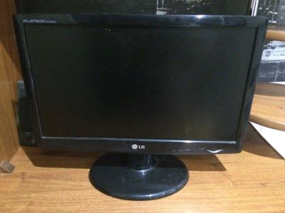 Лот: 10303793. Фото: 1. ЖК монитор. ЖК-мониторы