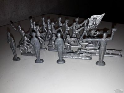 Лот: 10167365. Фото: 1. Оловянные солдатики. 23 шт. ТОРГ. Игрушки