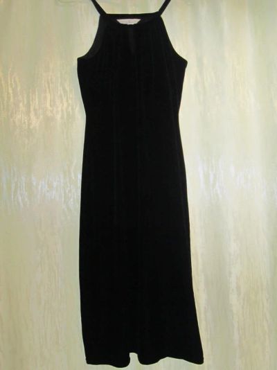 Лот: 5245532. Фото: 1. Бархатное платье 46-48-50. Платья