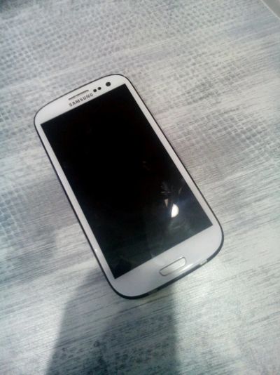 Лот: 8652620. Фото: 1. Samsung galaxy s3 duos Gt-i9300. Смартфоны