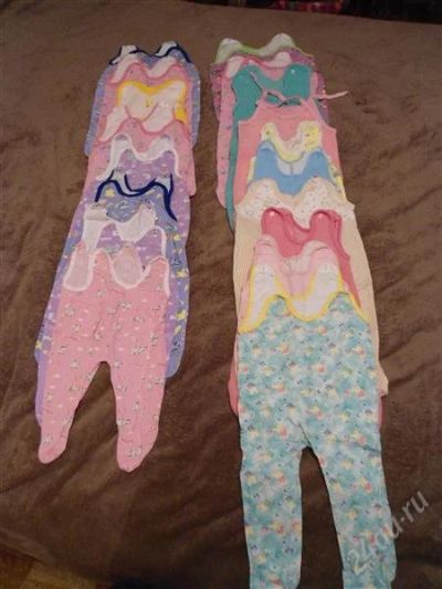 Лот: 2501159. Фото: 1. Ползунки с грудкой для девочки. Ползунки, распашонки, слипы