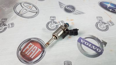 Лот: 23584127. Фото: 1. Форсунка Peugeot 3008 EP6FDTM... Двигатель и элементы двигателя