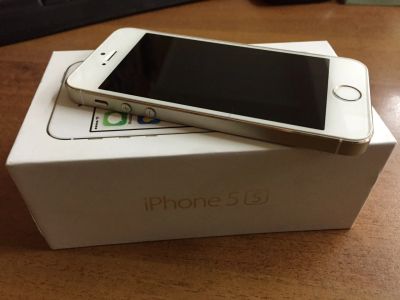 Лот: 6823221. Фото: 1. Apple iPhone 5S 64Gb Gold LTE. Смартфоны