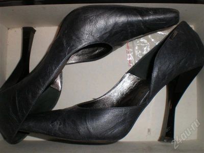 Лот: 632274. Фото: 1. Туфли Loriblu. Туфли