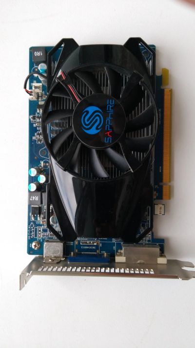 Лот: 18240509. Фото: 1. Sapphire radeon HD6670. Видеокарты