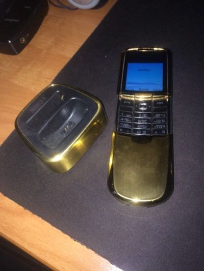 Лот: 4569144. Фото: 1. Nokia 8800 GOLD(оригинал германия... Кнопочные мобильные телефоны