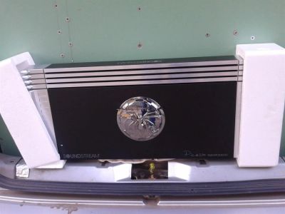 Лот: 3426072. Фото: 1. Мощный 2-х канальник Soundstream... Усилители