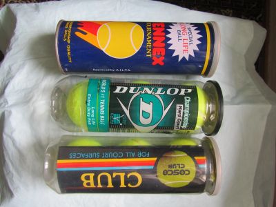 Лот: 12095746. Фото: 1. Теннисные мячи новые в банках. Мячи, ракетки, шайбы, клюшки