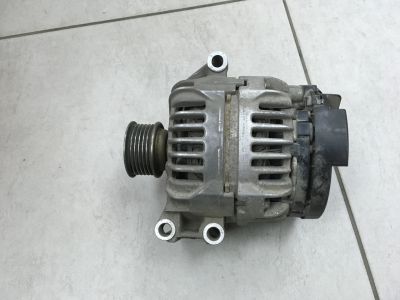 Лот: 12446641. Фото: 1. Генератор Renault. Электрооборудование