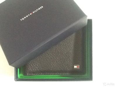 Лот: 7241748. Фото: 1. Кошелек Tommy Hilfiger. Бумажники, кошельки, портмоне
