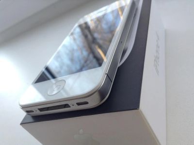 Лот: 4254268. Фото: 1. IPhone 4 16GB! Полный комплект... Смартфоны