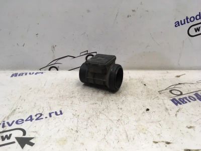 Лот: 21713166. Фото: 1. датчик расхода воздуха Mazda Demio... Двигатель и элементы двигателя
