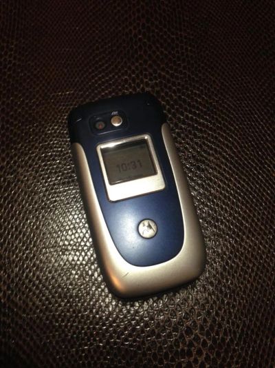 Лот: 4741549. Фото: 1. Сотовый телефон Motorola V360. Кнопочные мобильные телефоны