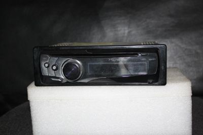Лот: 7800405. Фото: 1. автомагнитолла Pioneer DEH-50UB. Автомагнитолы