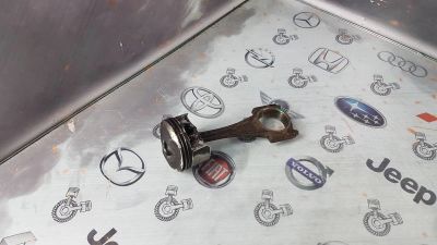 Лот: 23586631. Фото: 1. Шатун Mazda 3 PE-VPS PEY3-11-SA0A... Двигатель и элементы двигателя