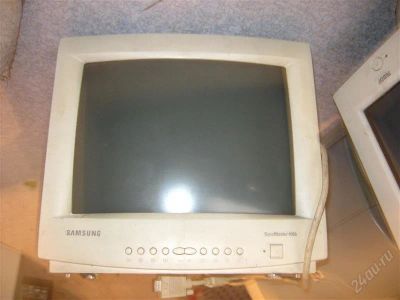 Лот: 2703329. Фото: 1. Монитор Samsung 400b с рубля. ЭЛТ-мониторы