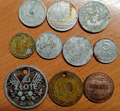 Лот: 19019053. Фото: 1. 10 уставших монет мира. Наборы монет