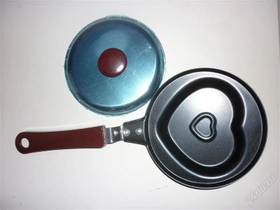 Лот: 1145731. Фото: 1. Мини-сковородка "Сердце". Сувенирные мелочи