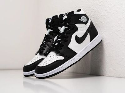 Лот: 12685867. Фото: 1. Кроссовки Nike Air Jordan 1 Mid... Кеды, кроссовки, слипоны
