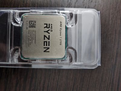 Лот: 24904301. Фото: 1. Процессор amd ryzen 7 2700. Процессоры
