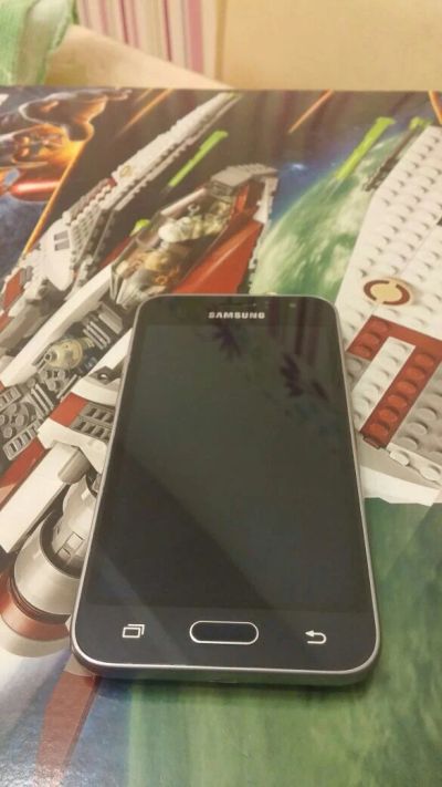 Лот: 9105854. Фото: 1. Samsung J1 2016 Duos. Смартфоны
