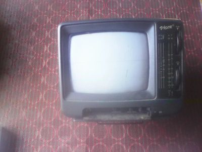 Лот: 7122125. Фото: 1. Миниатюрный телевизор . Телевизоры