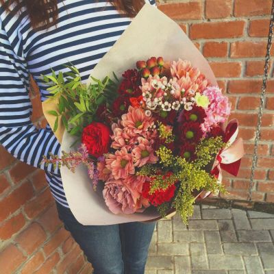 Лот: 7262604. Фото: 1. Сборный букет. Цветы на Щорса... Свежие цветы
