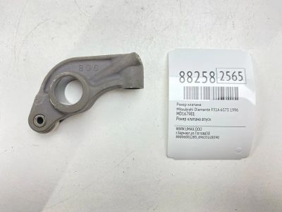 Лот: 22873766. Фото: 1. Рокер клапана Mitsubishi Diamante... Двигатель и элементы двигателя