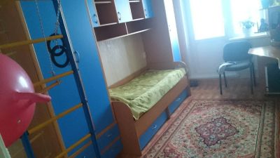 Лот: 8093223. Фото: 1. Кровать со стенкой шкафами. Детские кровати и кроватки