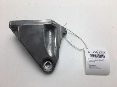 Лот: 20557005. Фото: 1. Кронштейн опоры двигателя Toyota... Двигатель и элементы двигателя