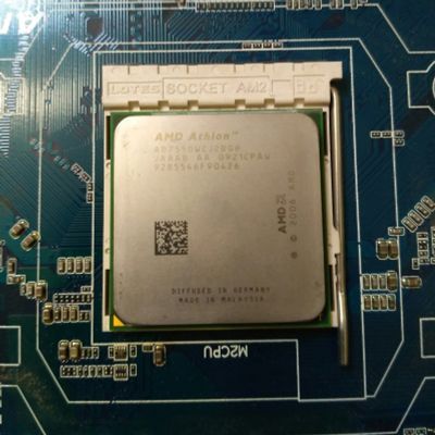Лот: 19435374. Фото: 1. Проц AMD Athlon X2 7550. Процессоры