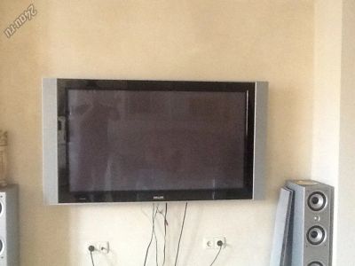 Лот: 5051098. Фото: 1. Большой плазменный тв. Philips... Телевизоры