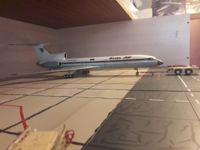 Лот: 24372022. Фото: 1. Ту-154М в М.1:72. Авиамоделизм