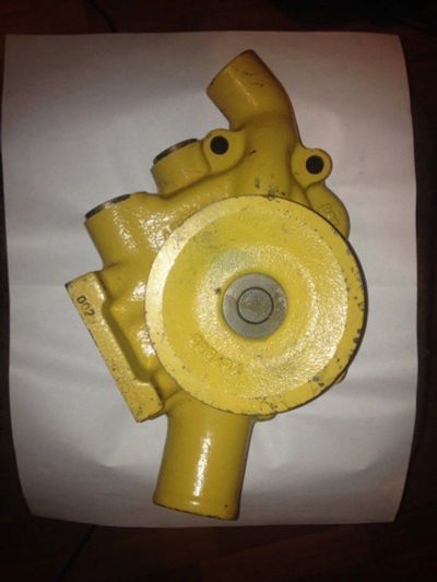 Лот: 8518181. Фото: 1. помпа 4P8520 Caterpillar PUMP... Двигатель и элементы двигателя